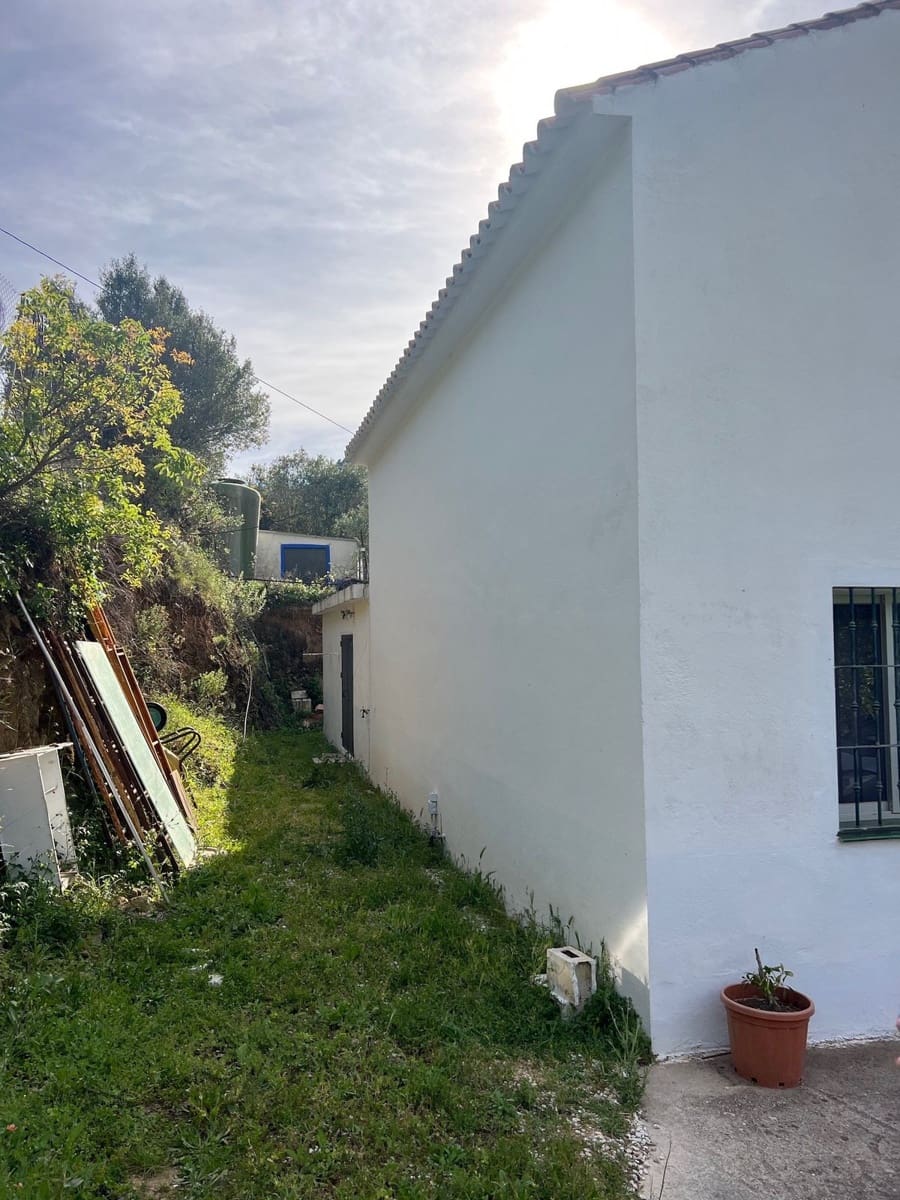 3 chambre Finca/Maison de Campagne à vendre à Ojen avec garage - 480 000 € (Ref: 9789565)