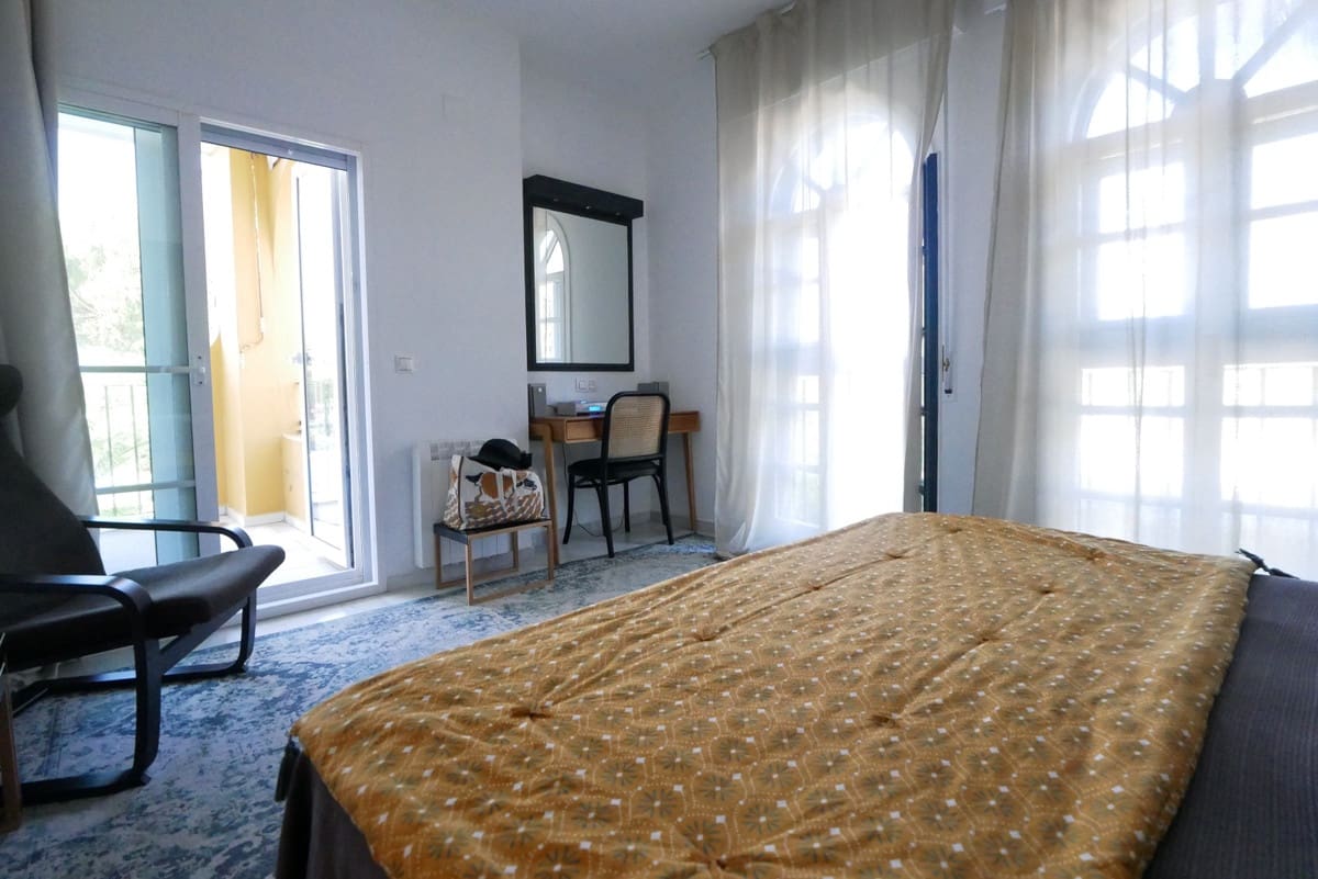 3 soveværelse Lejlighed til salg i Cabopino med swimmingpool garage - € 850.000 (Ref: 9802793)