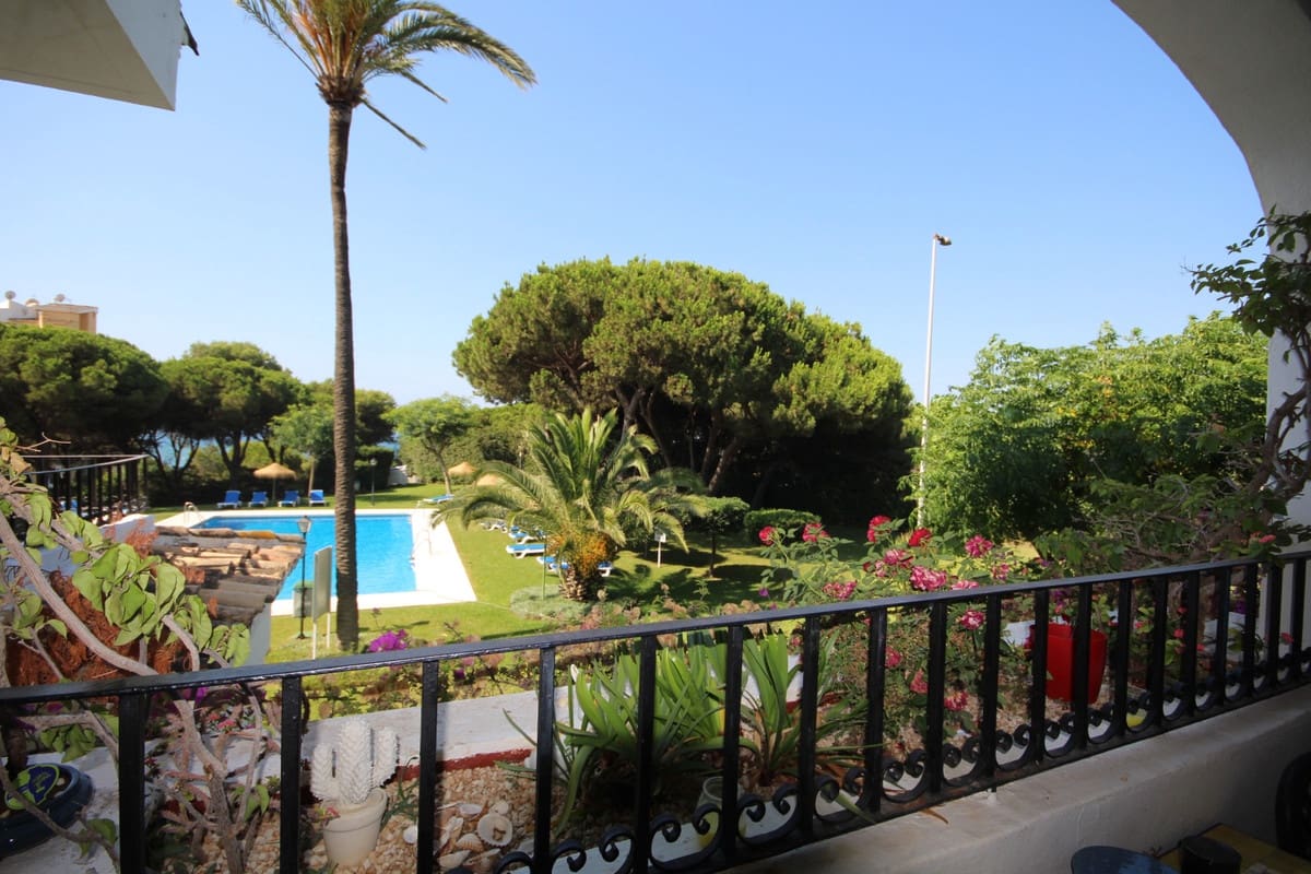 3 soveværelse Lejlighed til salg i Cabopino med swimmingpool garage - € 850.000 (Ref: 9802793)