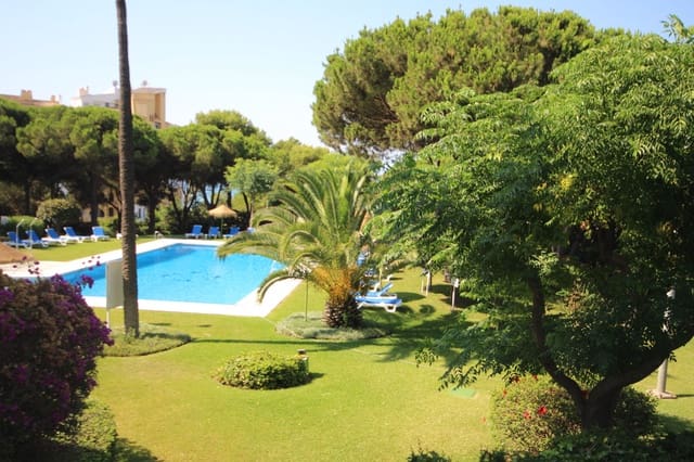 3 slaapkamer Appartement te koop in Cabopino, Marbella met zwembad - € 835.000 (Ref: 9802793)