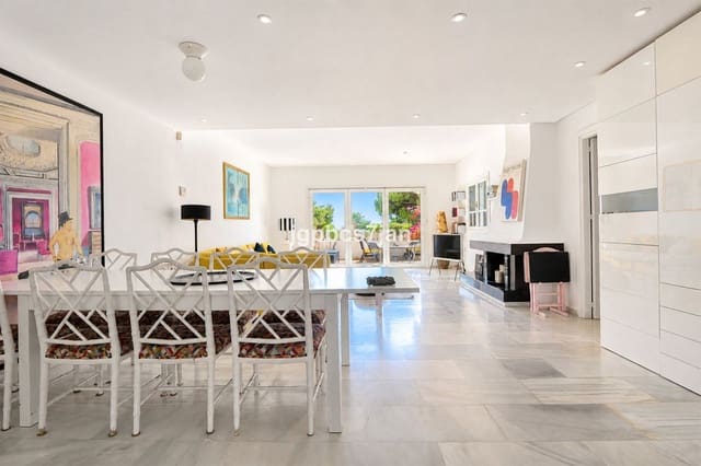 3 chambre Appartement à vendre à Cabopino, Marbella avec piscine - 835 000 € (Ref: 9802793)