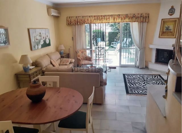 5 soverom Hus til salgs i Cabopino, Marbella med svømmebasseng garasje - € 943 000 (Ref: 9827644)
