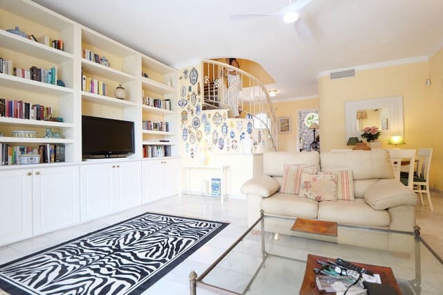 5 soverom Hus til salgs i Cabopino, Marbella med svømmebasseng garasje - € 943 000 (Ref: 9827644)