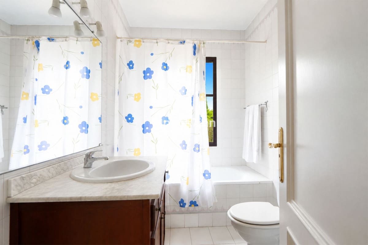 5 sovrum Hus till salu i Cabopino med pool garage - 943 000 € (Ref: 9827644)