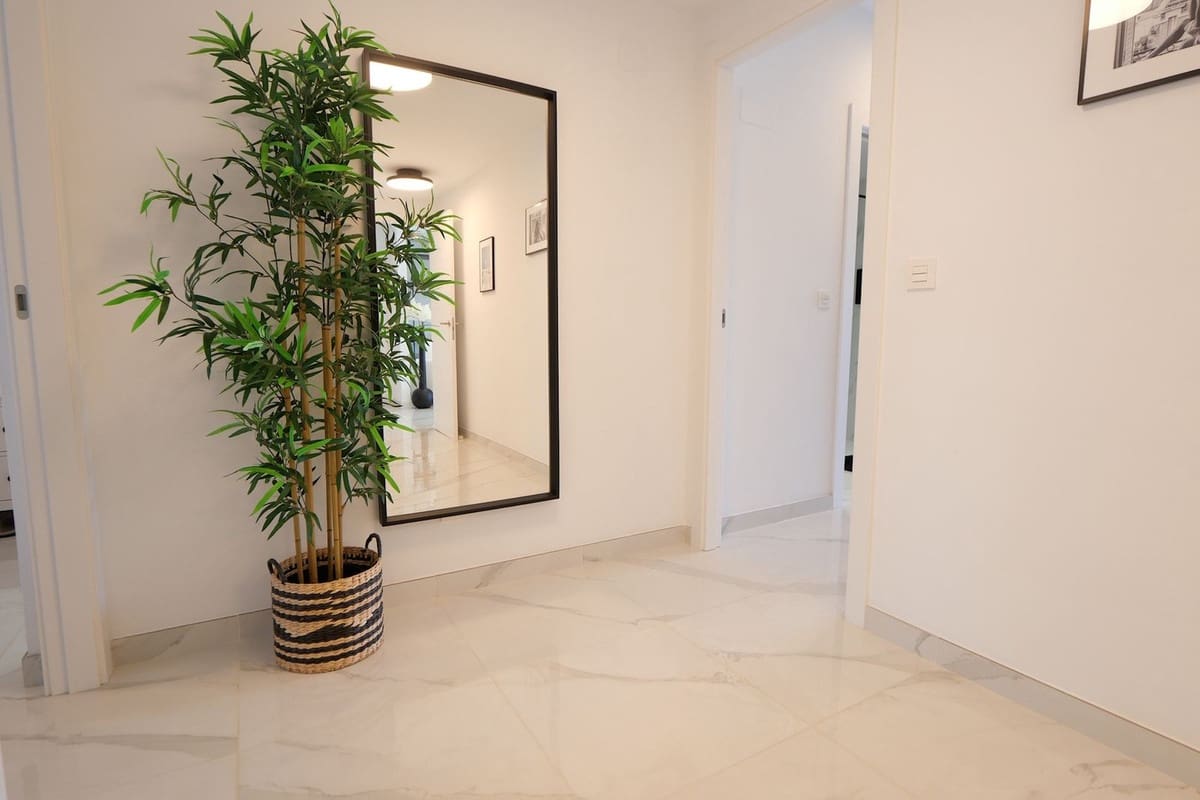 3 bedroom Apartment for sale in Cabopino with pool garage - € 1,350,000 (Ref: 9848073)