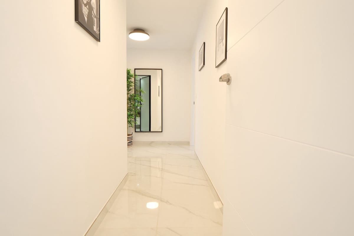 3 bedroom Apartment for sale in Cabopino with pool garage - € 1,350,000 (Ref: 9848073)