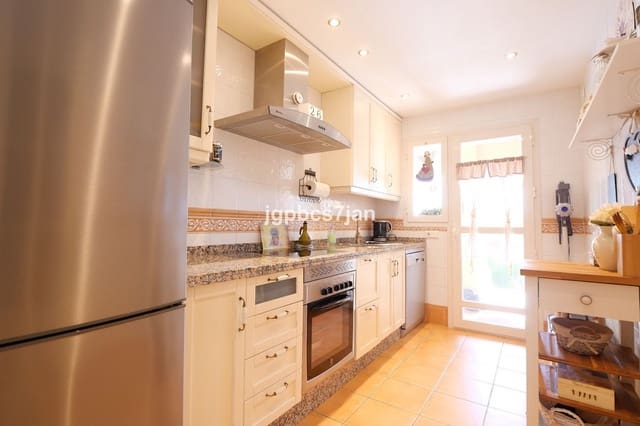 2 bedroom Apartment for sale in La Mairena, Ojen with pool garage - € 385,000 (Ref: 9875455)