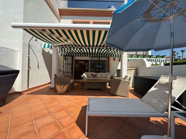 3 soveværelse Byhus til salg i Cabopino, Marbella med swimmingpool garage - € 569.000 (Ref: 9891039)