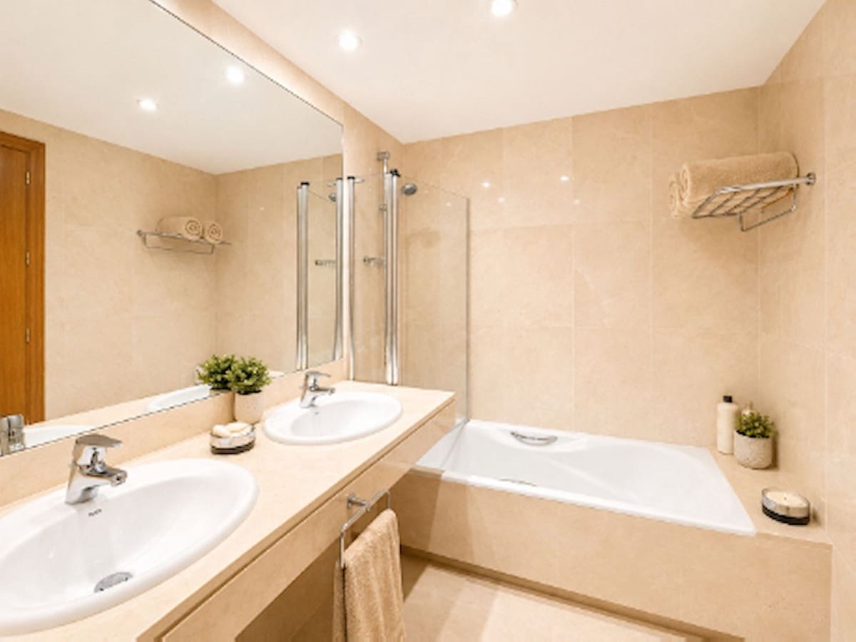 2 chambre Appartement à vendre à Cabopino avec piscine garage - 925 000 € (Ref: 9895260)