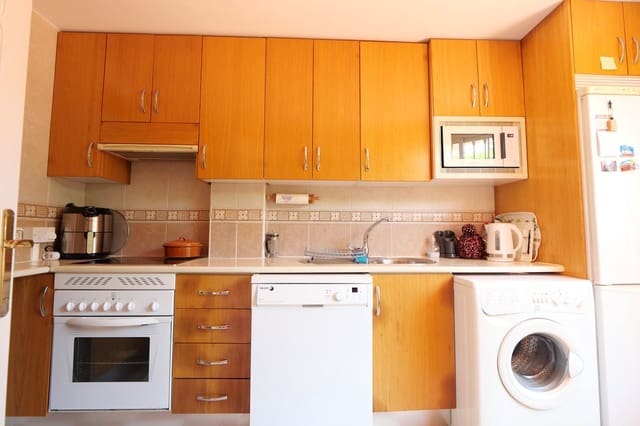 3 slaapkamer Halfvrijstaande villa te koop in Cabopino, Marbella met zwembad garage - € 499.900 (Ref: 9946892)