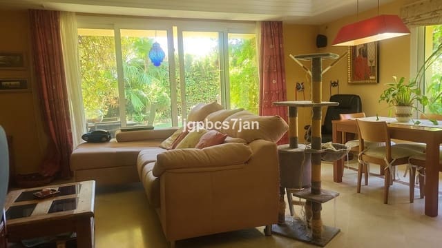 4 sypialnia Dom blizniak na sprzedaż w Riviera del Sol, Mijas z basenem garażem - 620 000 € (Ref: 9950801)