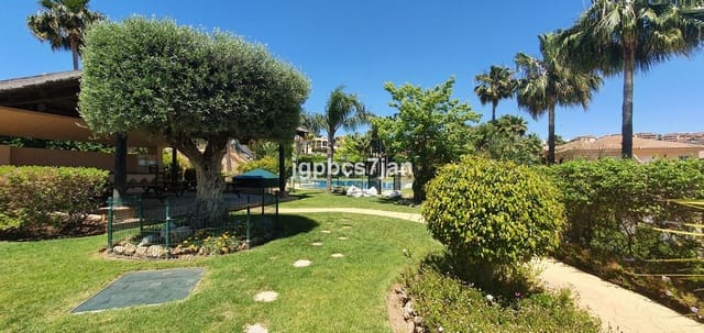 4 sypialnia Dom blizniak na sprzedaż w Riviera del Sol, Mijas z basenem garażem - 620 000 € (Ref: 9950801)