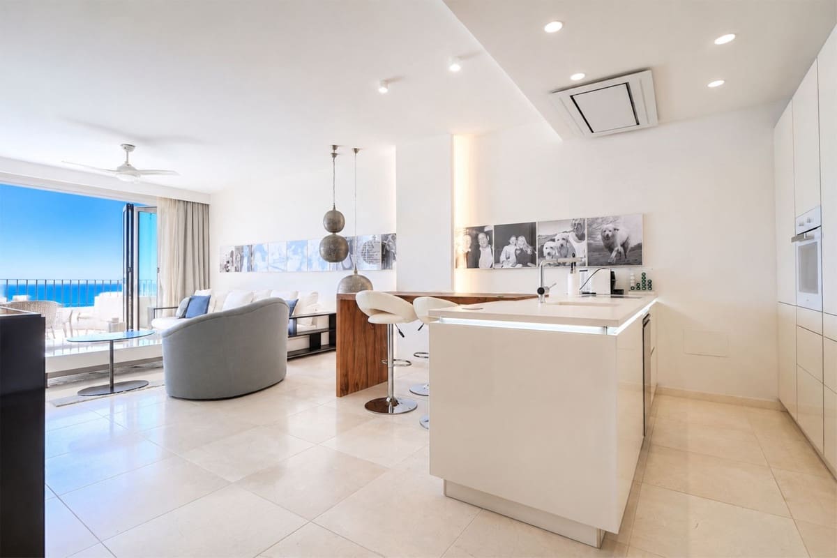 2 sovrum Takvåning till salu i Cabopino med pool garage - 939 000 € (Ref: 9952827)