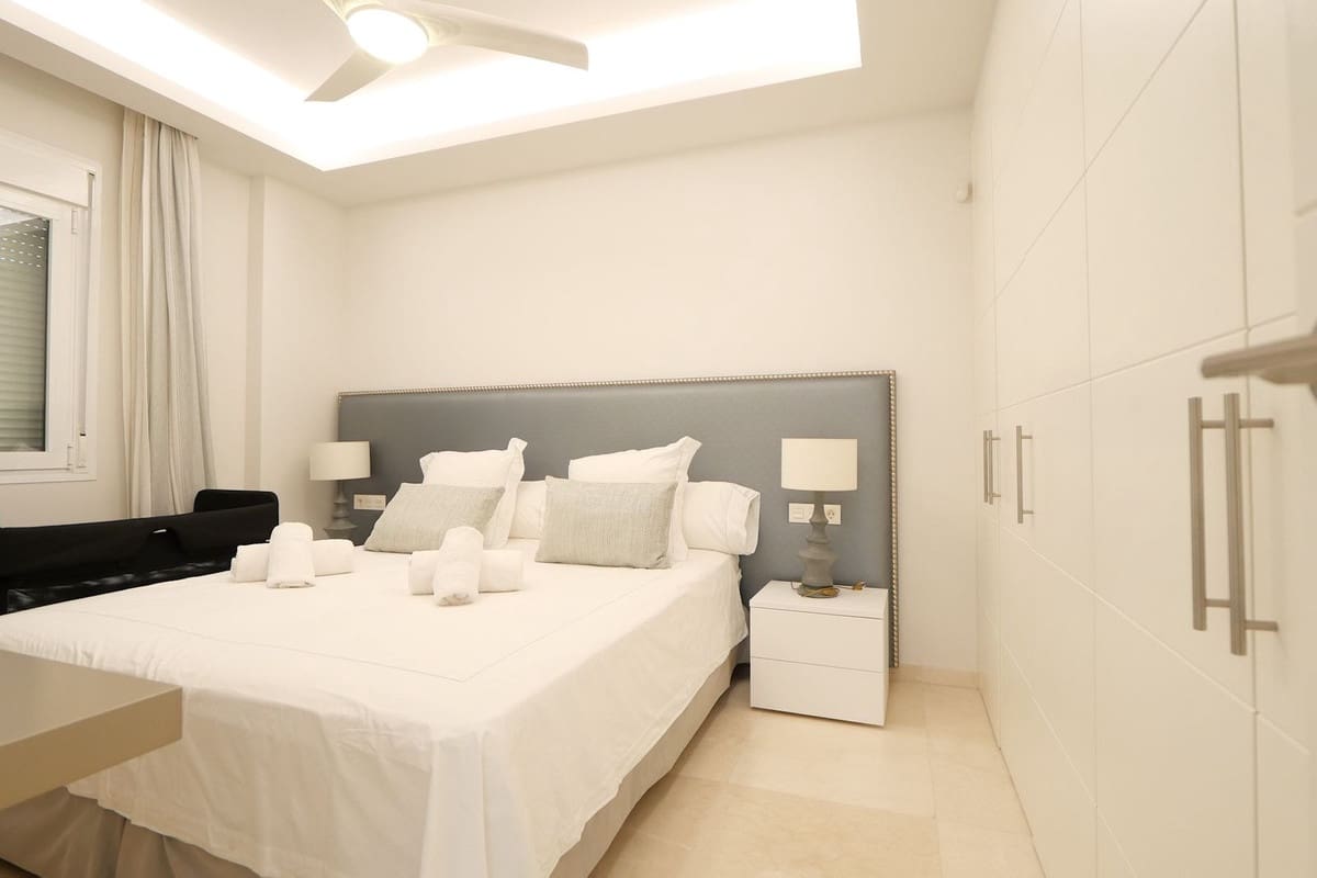 2 sovrum Takvåning till salu i Cabopino med pool garage - 939 000 € (Ref: 9952827)