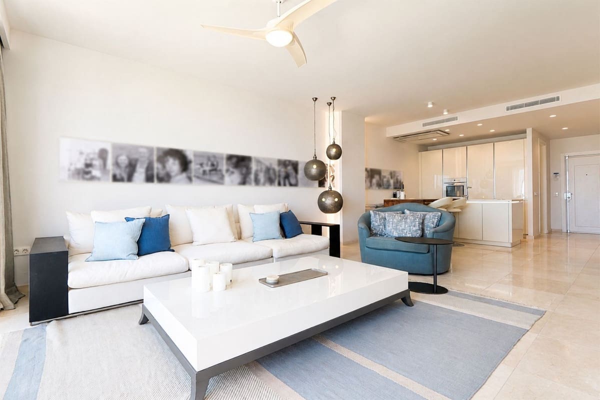 2 sovrum Takvåning till salu i Cabopino med pool garage - 939 000 € (Ref: 9952827)