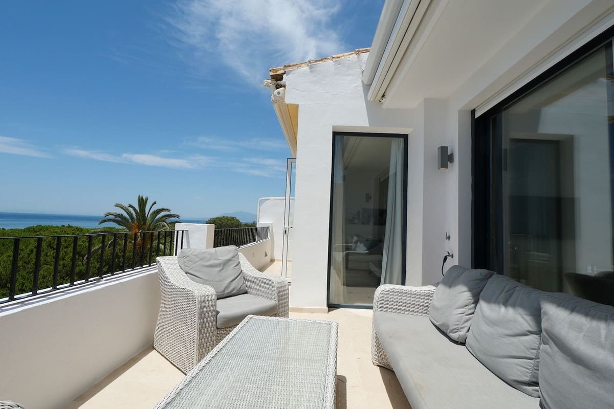 2 sovrum Takvåning till salu i Cabopino med pool garage - 939 000 € (Ref: 9952827)