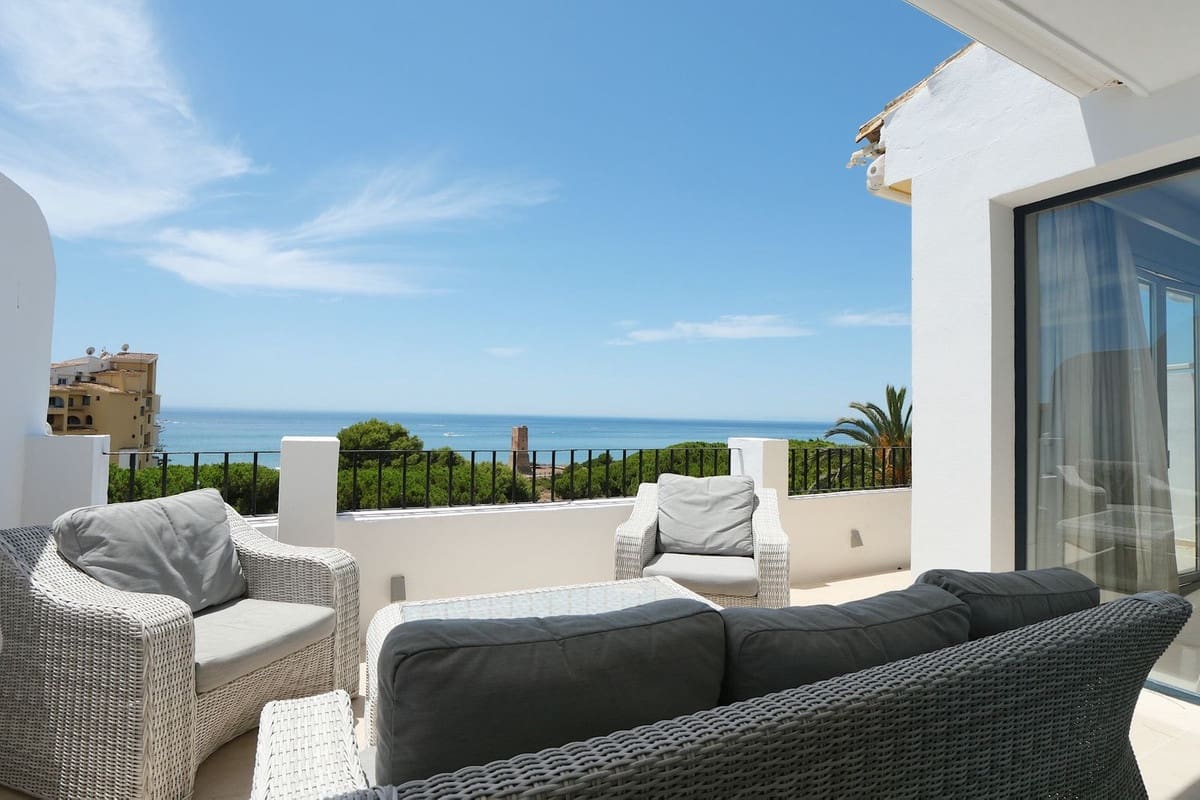 2 sovrum Takvåning till salu i Cabopino med pool garage - 939 000 € (Ref: 9952827)