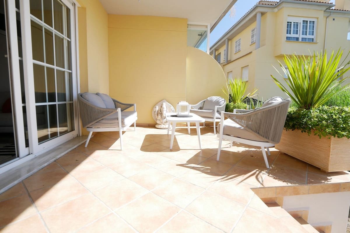 3 Zimmer Apartment zu verkaufen in Cabopino mit Pool Garage - 598.900 € (Ref: 9965790)