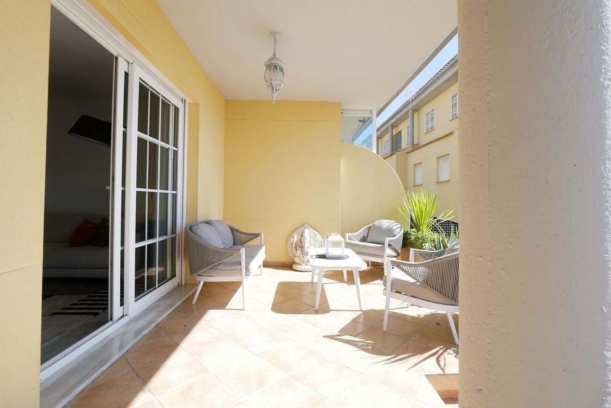 3 Zimmer Apartment zu verkaufen in Cabopino mit Pool Garage - 598.900 € (Ref: 9965790)