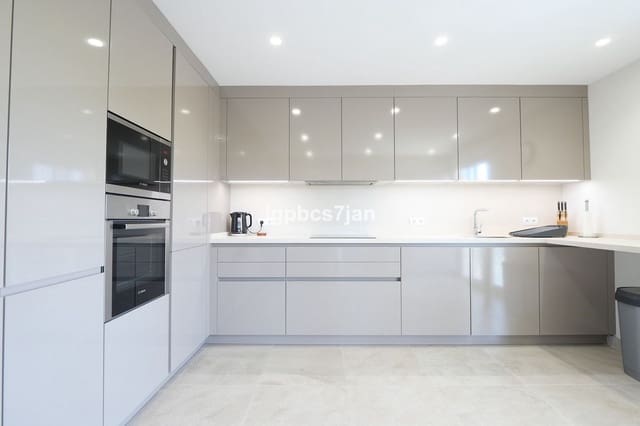 5 sovrum Takvåning till salu i Cabopino, Marbella med pool garage - 1 925 000 € (Ref: 9966080)