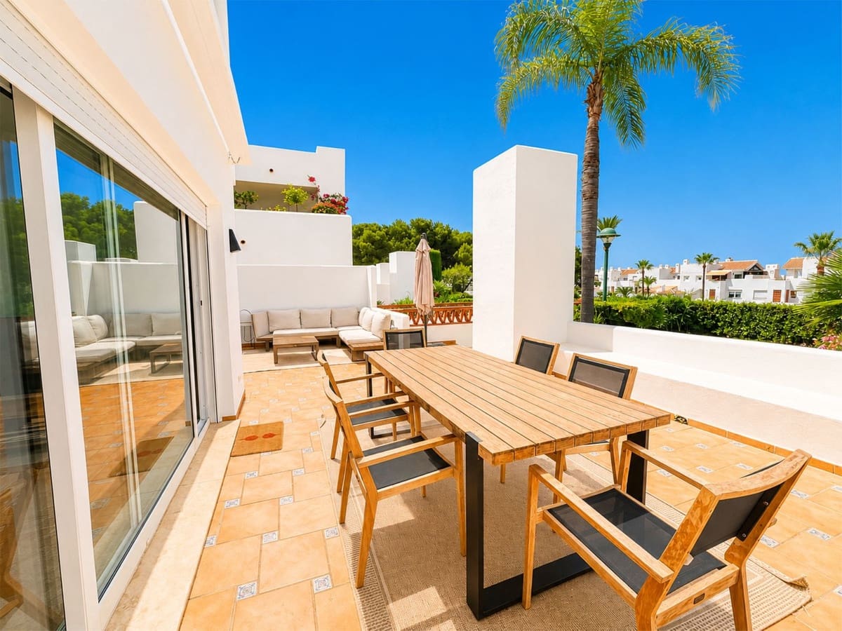 2 camera da letto Appartamento in vendita in Los Monteros con piscina - 1.390.000 € (Rif: 9995435)