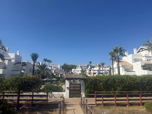 2 makuuhuone Huoneisto myytävänä paikassa Los Monteros, Marbella mukana uima-altaan - 1 390 000 € (Ref: 9995435)