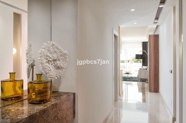 2 makuuhuone Huoneisto myytävänä paikassa Los Monteros, Marbella mukana uima-altaan - 1 390 000 € (Ref: 9995435)