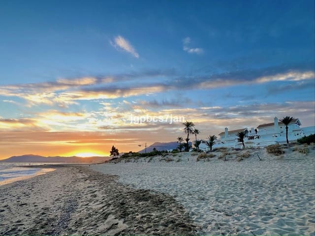 2 makuuhuone Huoneisto myytävänä paikassa Los Monteros, Marbella mukana uima-altaan - 1 390 000 € (Ref: 9995435)