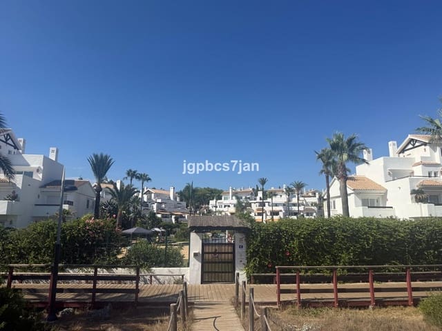2 makuuhuone Huoneisto myytävänä paikassa Los Monteros, Marbella mukana uima-altaan - 1 390 000 € (Ref: 9995435)