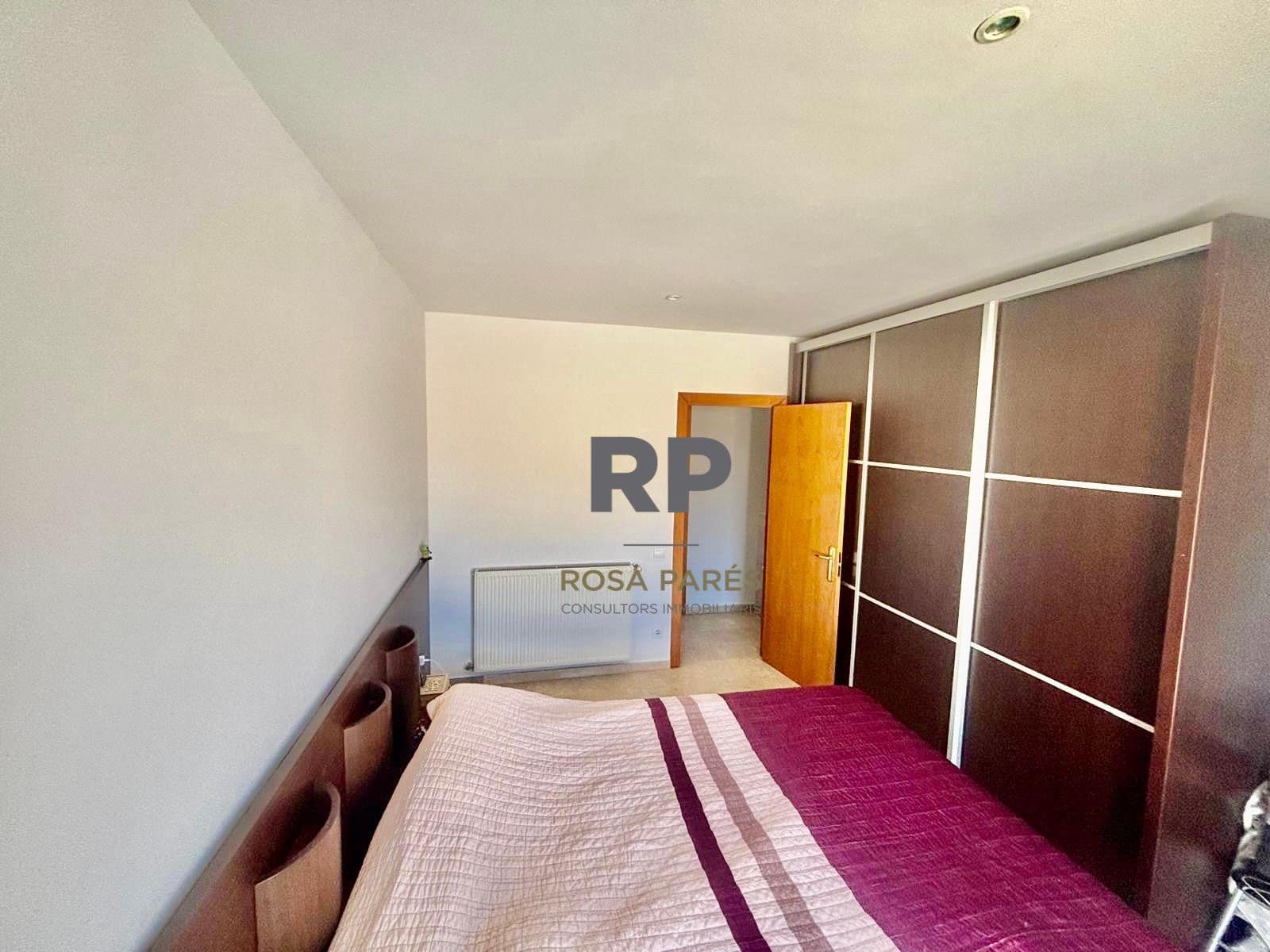 3 soveværelse Villa til salg i Tona med garage - € 300.000 (Ref: 1873815)