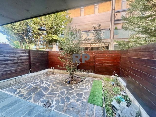 3 soveværelse Villa til salg i Tona med garage - € 300.000 (Ref: 1873815)