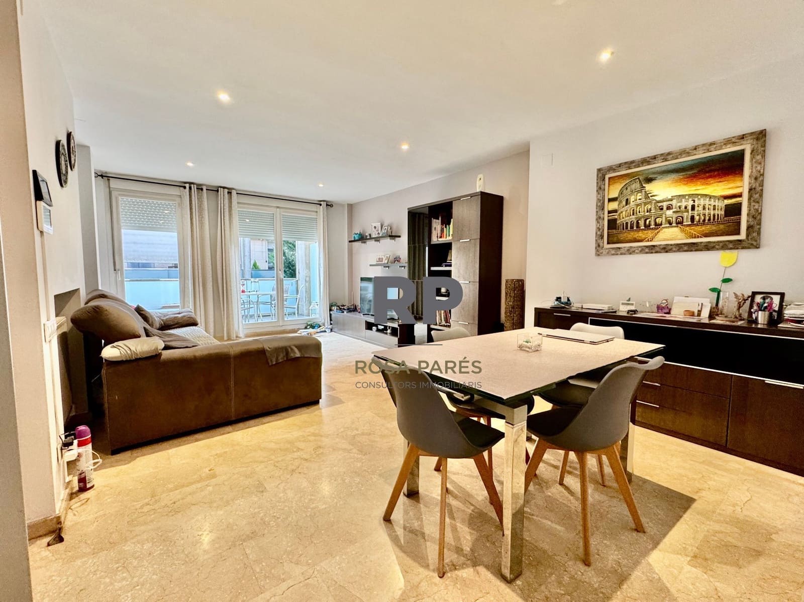 3 soveværelse Villa til salg i Tona med garage - € 300.000 (Ref: 1873815)