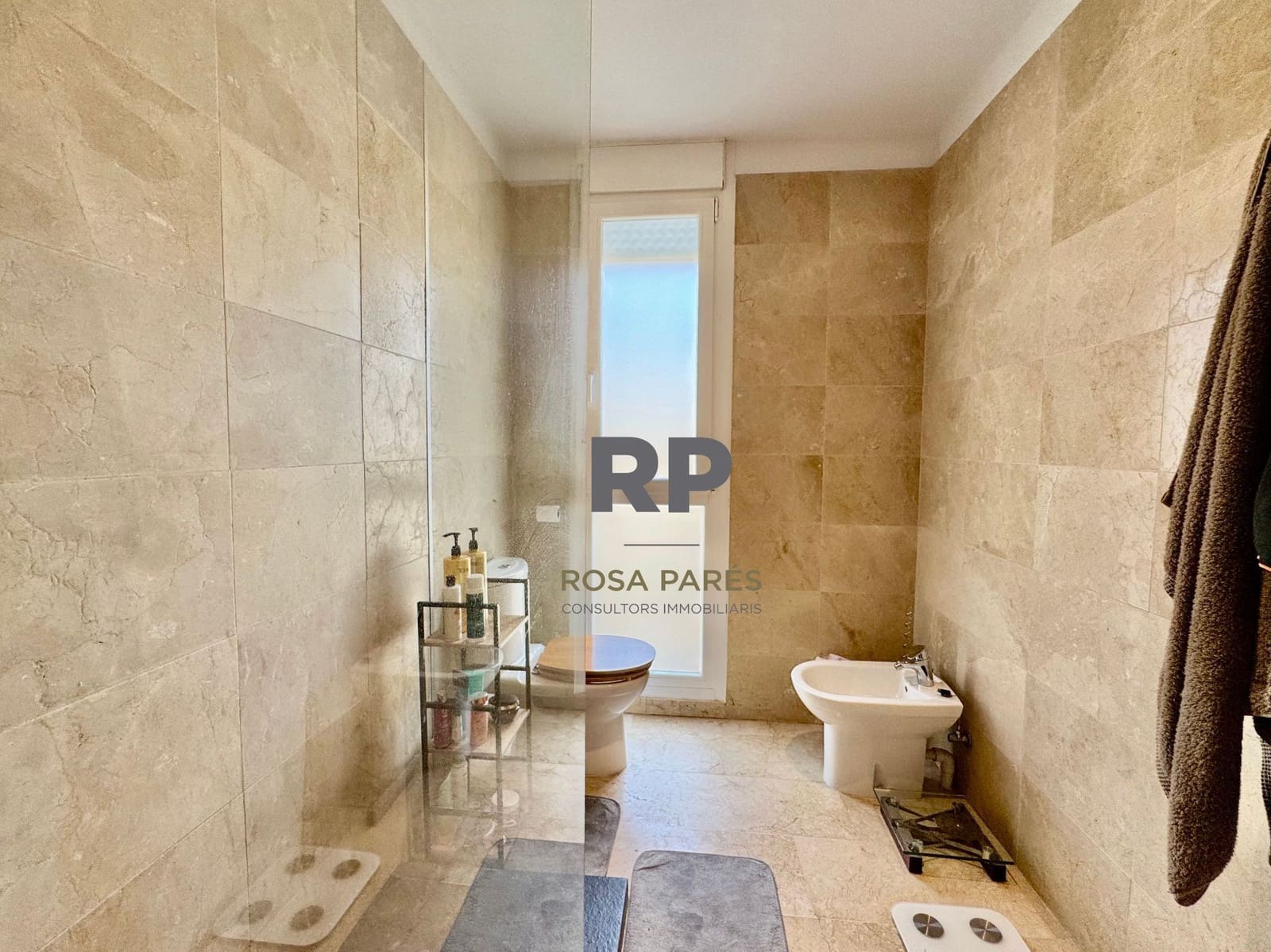 3 soveværelse Villa til salg i Tona med garage - € 300.000 (Ref: 1873815)