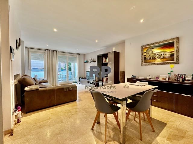 3 soveværelse Villa til salg i Tona med garage - € 300.000 (Ref: 1873815)