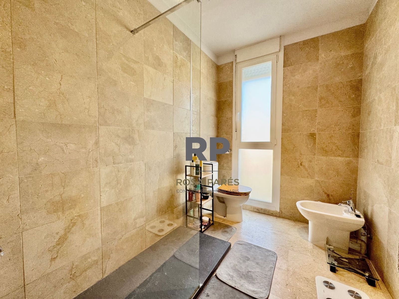 3 soveværelse Villa til salg i Tona med garage - € 300.000 (Ref: 1873815)