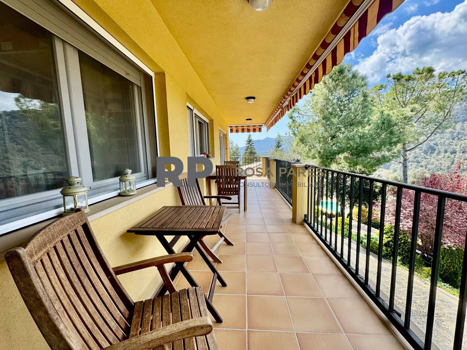 4 soveværelse Villa til salg i Seva med garage - € 395.000 (Ref: 5057771)