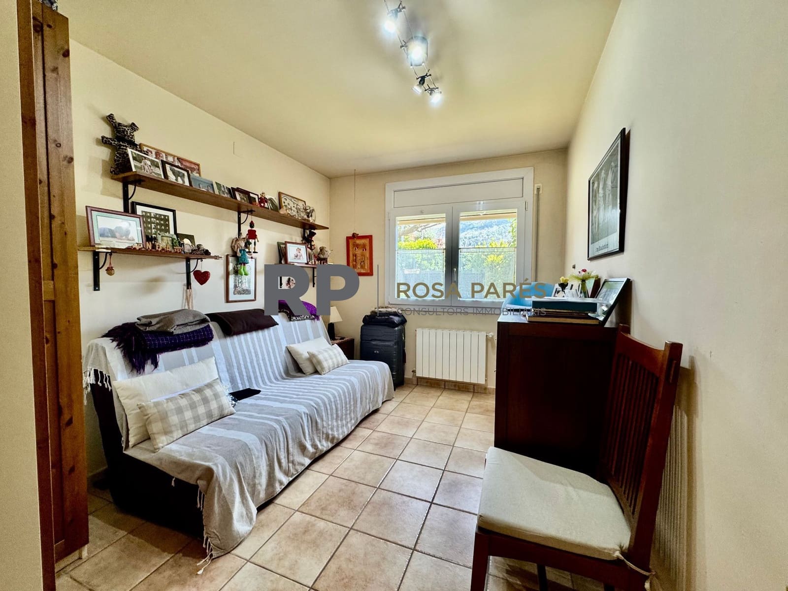 4 soveværelse Villa til salg i Seva med garage - € 395.000 (Ref: 5057771)