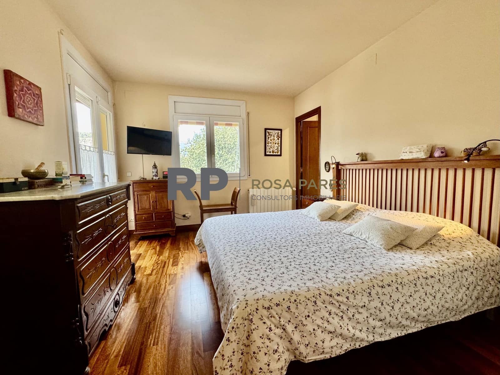 4 soveværelse Villa til salg i Seva med garage - € 395.000 (Ref: 5057771)