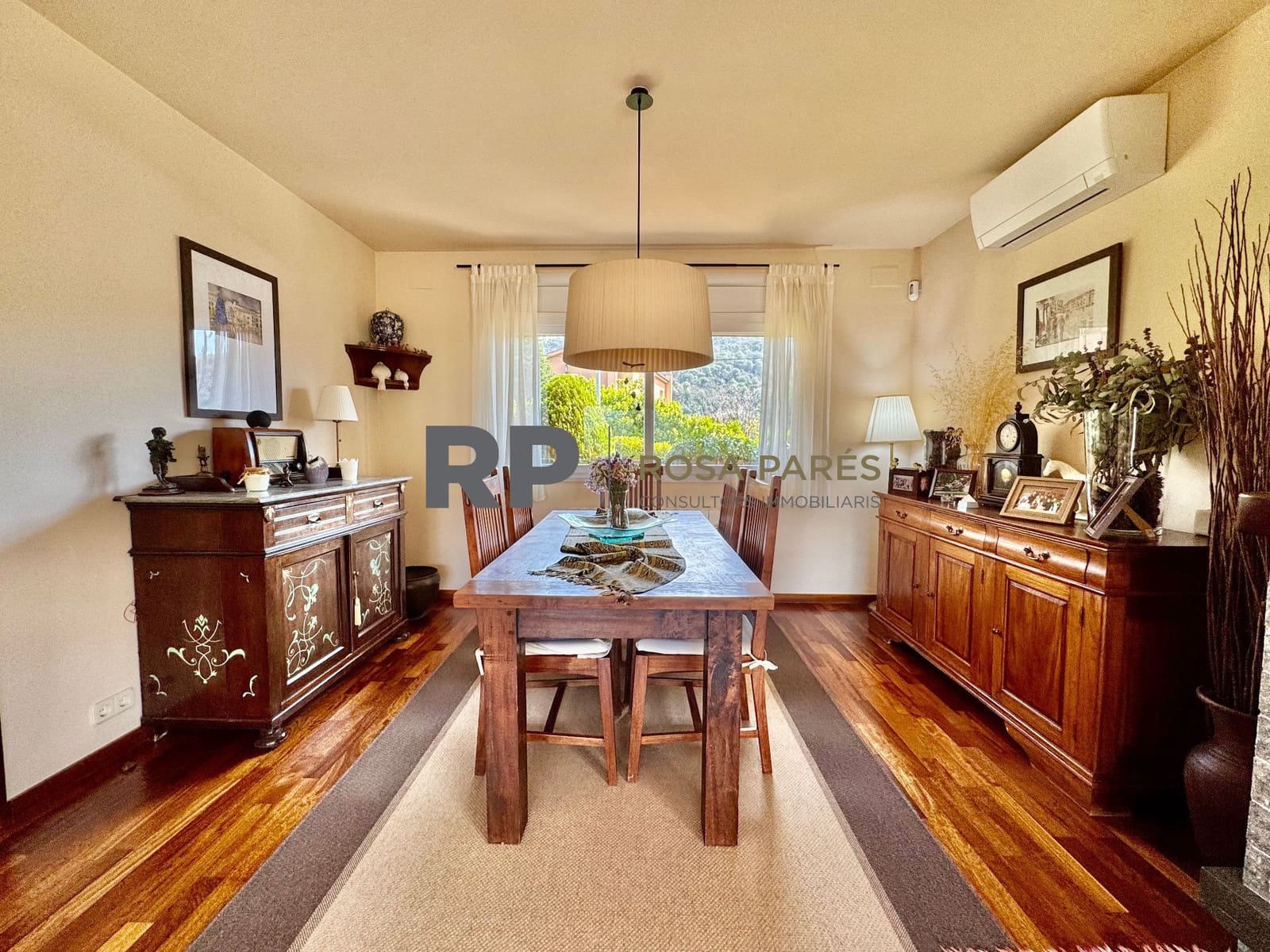 4 soveværelse Villa til salg i Seva med garage - € 395.000 (Ref: 5057771)