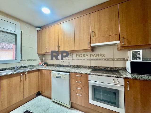 2 makuuhuone Asunto myytävänä paikassa Els Hostalets de Balenya, Balenyà - 156 000 € (Ref: 9403661)