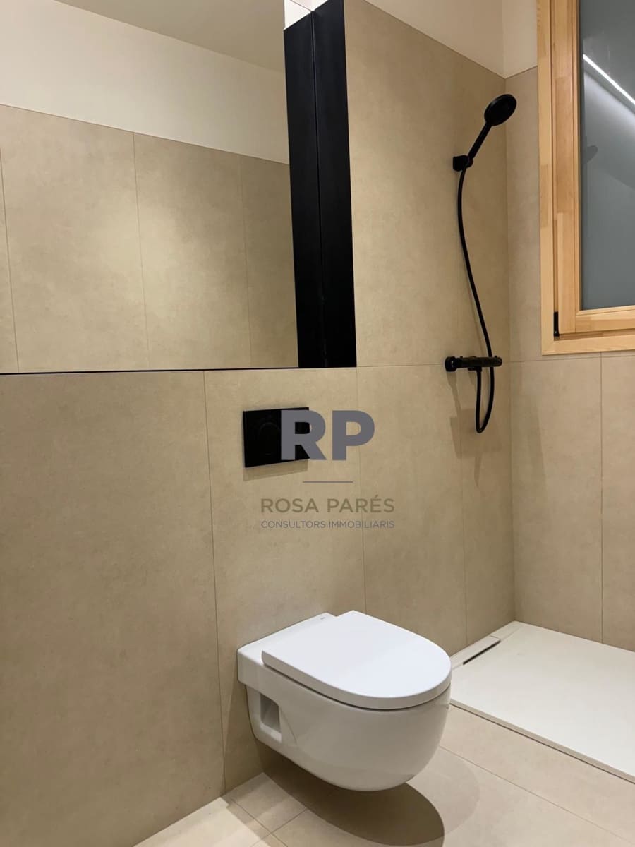 1 bedroom Flat for sale in Vic - € 220,000 (Ref: 9403667)