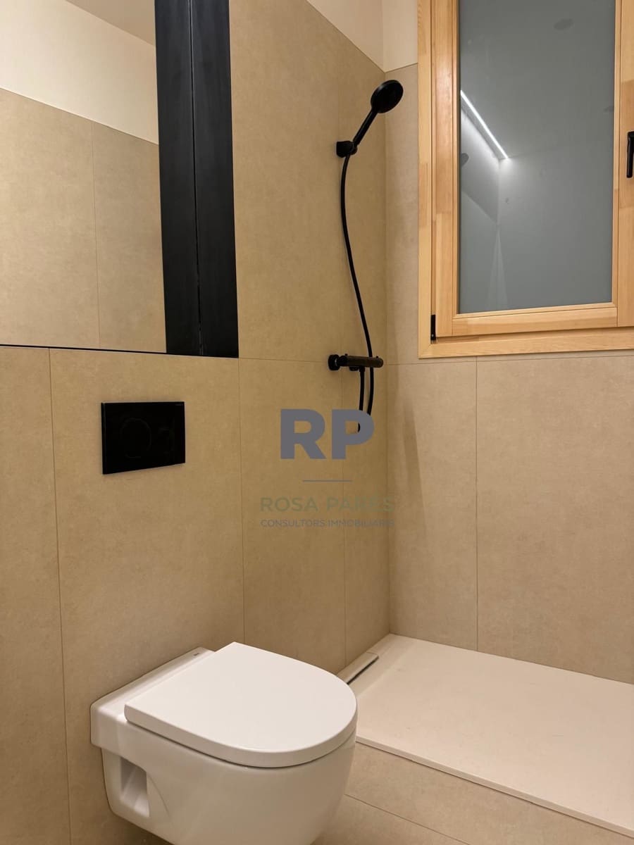 1 bedroom Flat for sale in Vic - € 220,000 (Ref: 9403667)