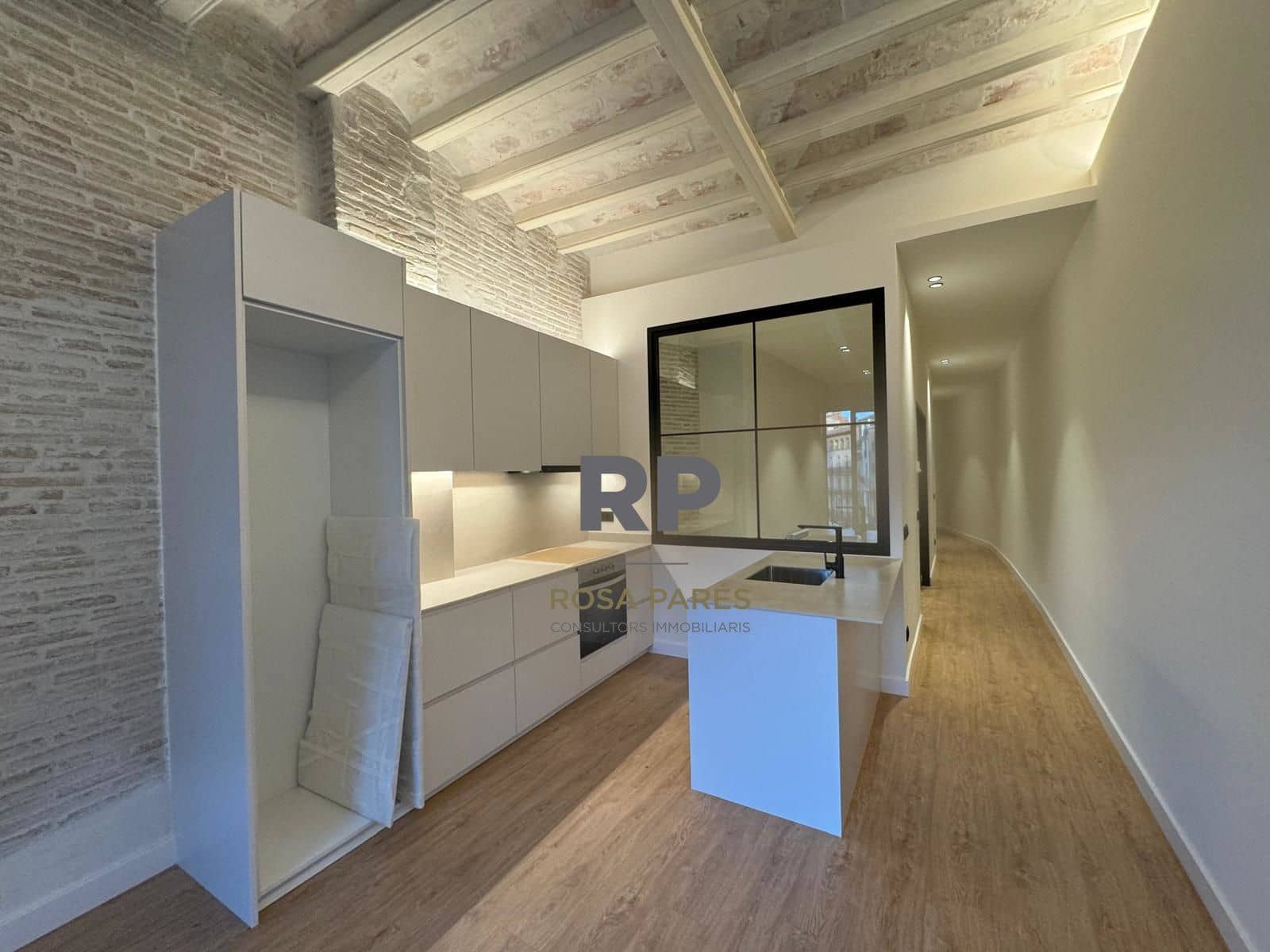 1 bedroom Flat for sale in Vic - € 220,000 (Ref: 9403667)