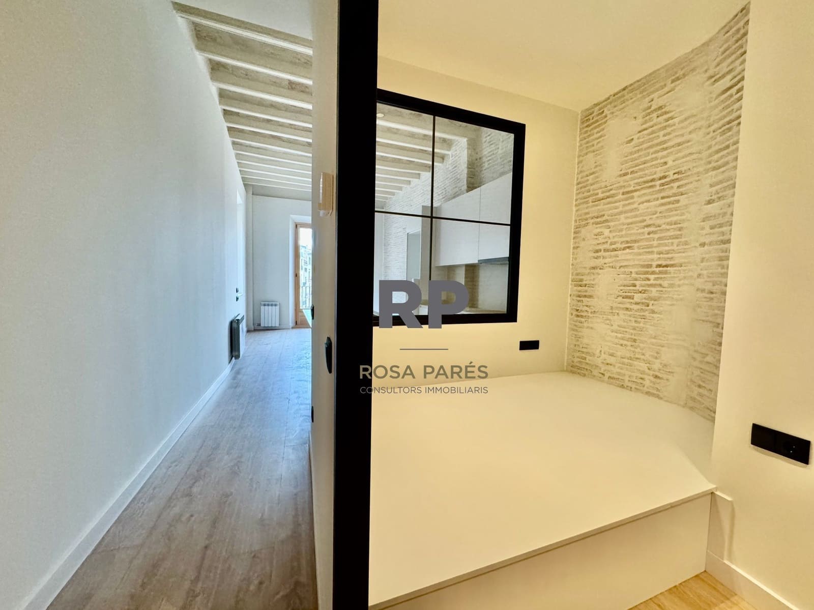 1 bedroom Flat for sale in Vic - € 220,000 (Ref: 9403667)