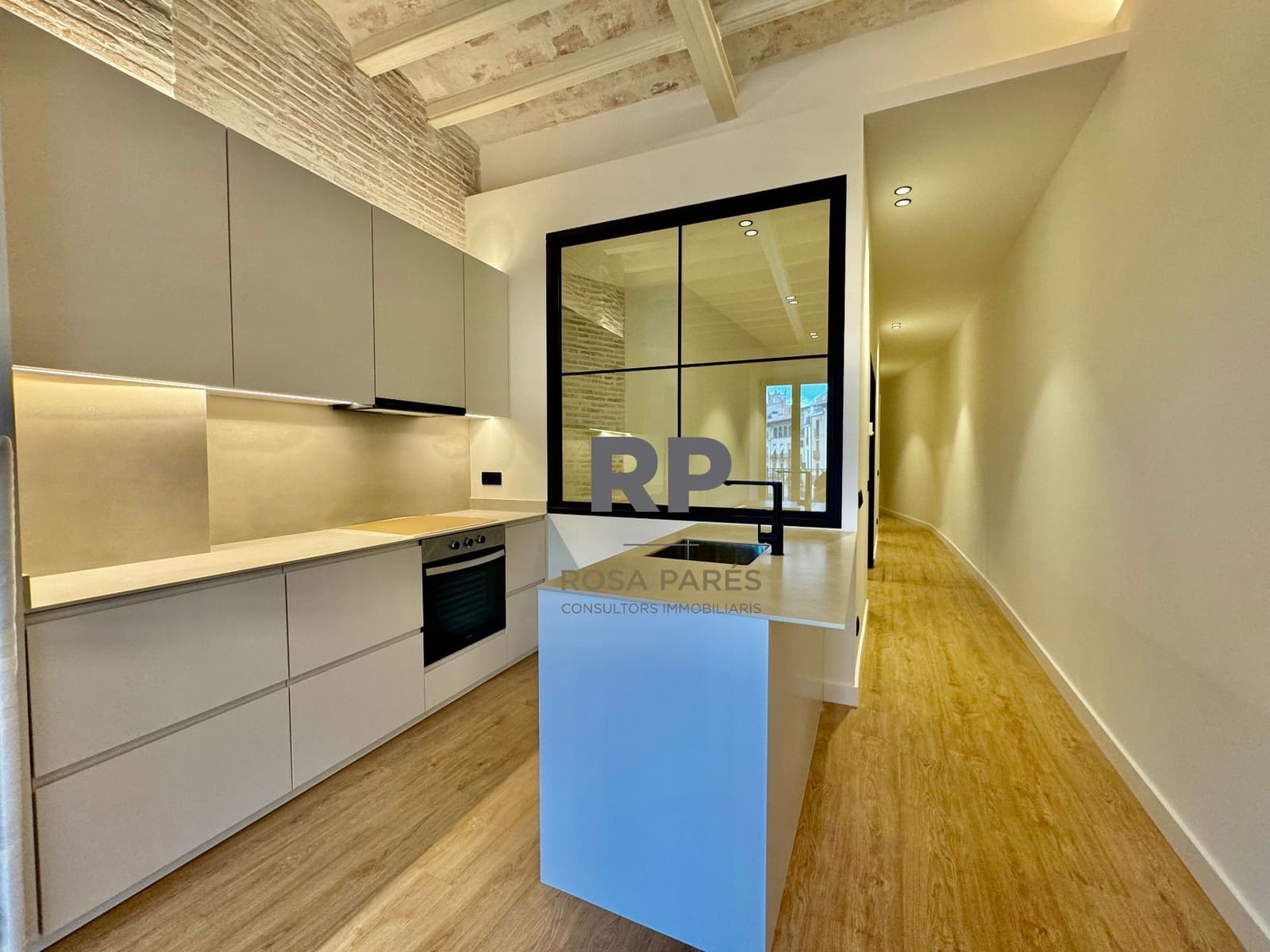 1 bedroom Flat for sale in Vic - € 220,000 (Ref: 9403667)