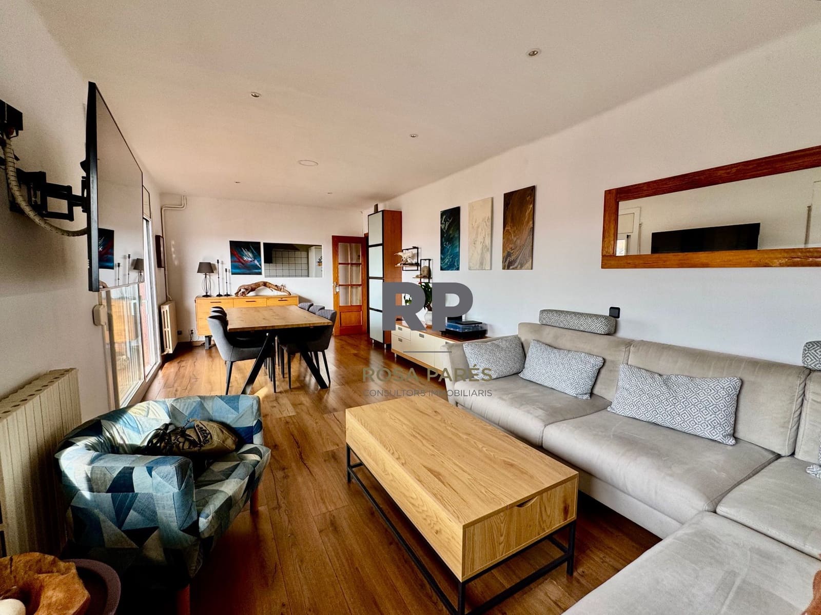 3 bedroom Flat for sale in Vic - € 160,000 (Ref: 9403670)