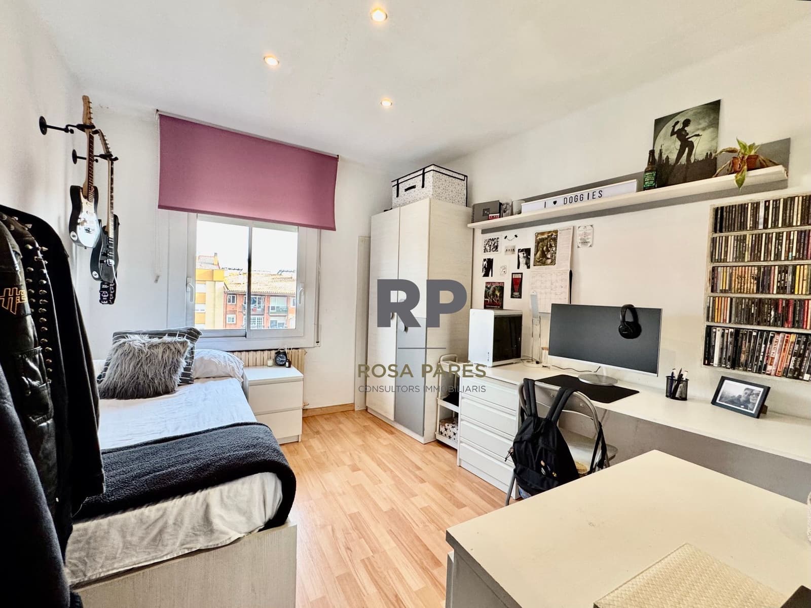 3 bedroom Flat for sale in Vic - € 160,000 (Ref: 9403670)