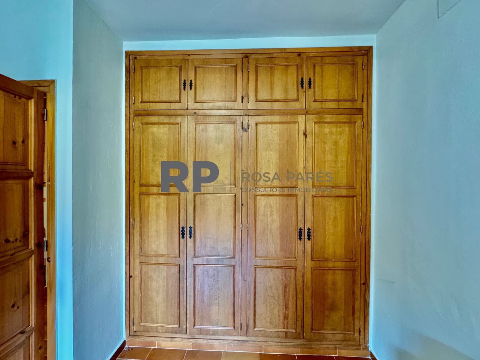 6 soveværelse Villa til salg i Seva med garage - € 570.000 (Ref: 9403677)