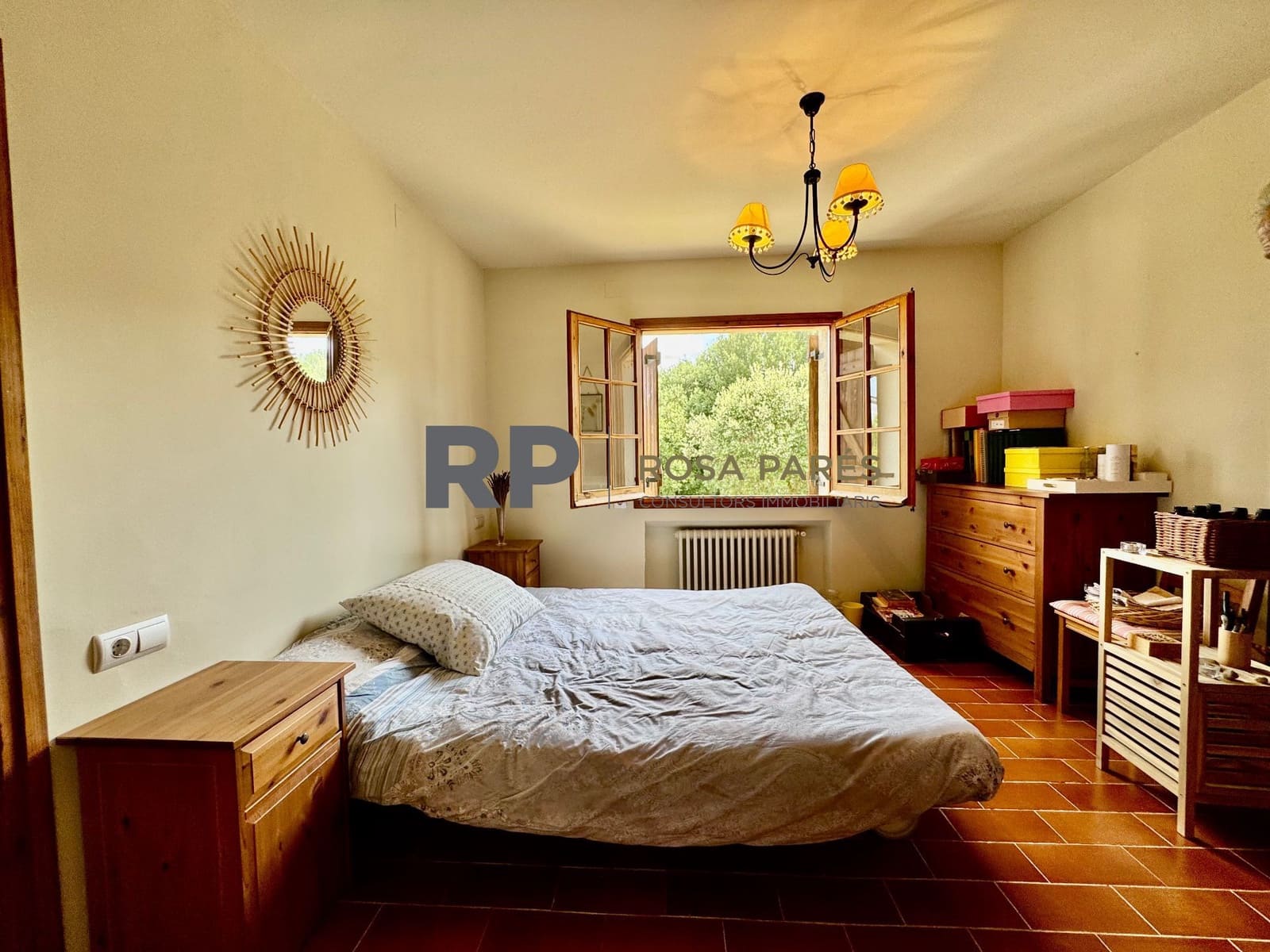 6 soveværelse Villa til salg i Seva med garage - € 570.000 (Ref: 9403677)