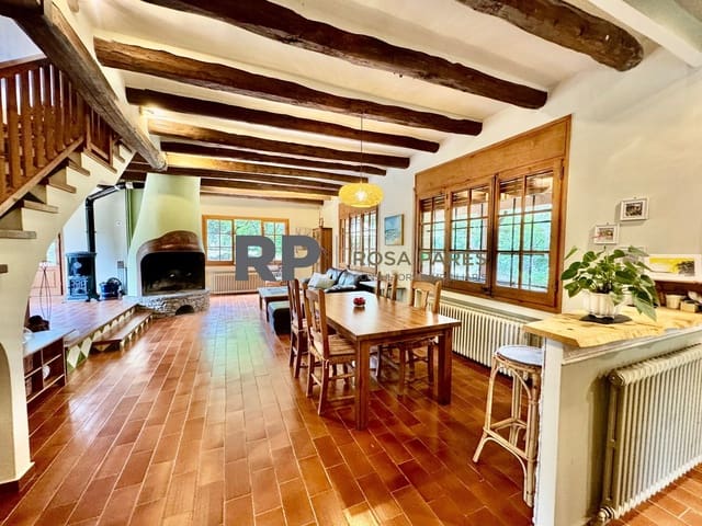 6 soveværelse Villa til salg i Seva med garage - € 570.000 (Ref: 9403677)